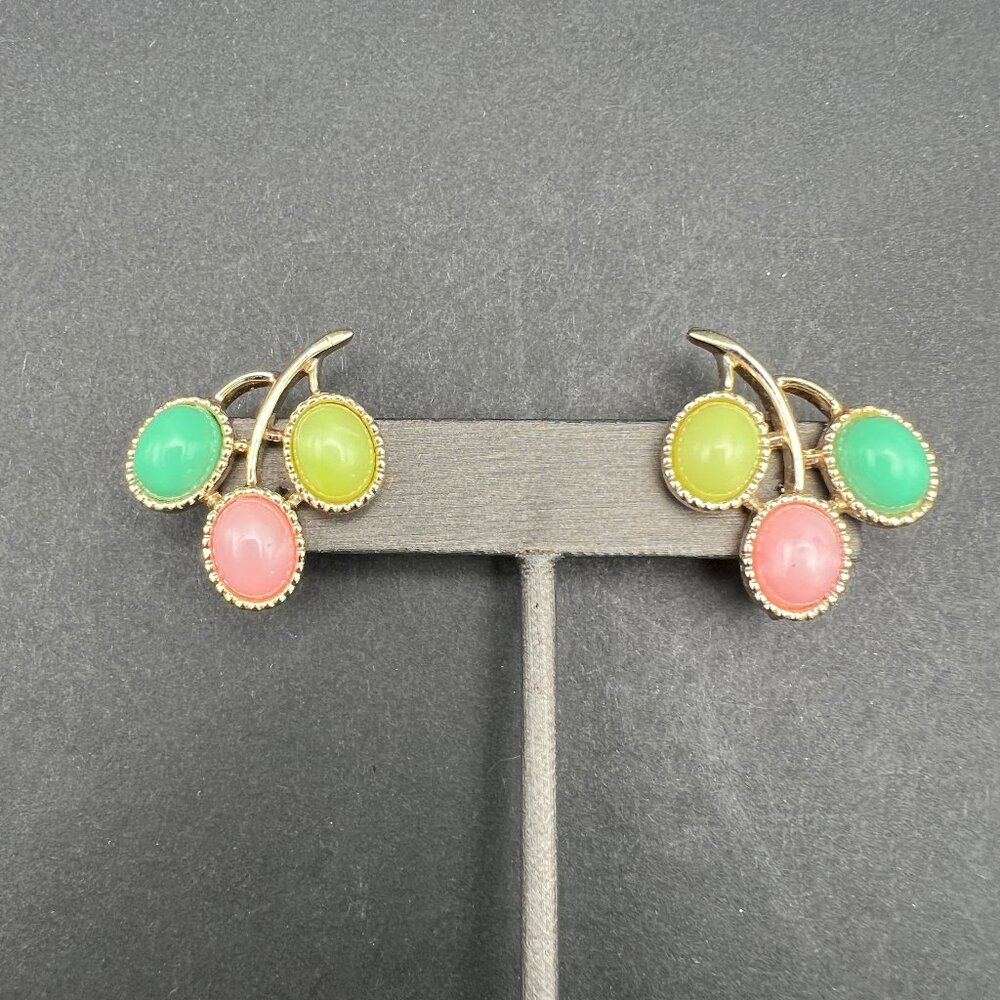 Vintage Sarah Coventry Candy Land Earrings Clip On Leaf‎ Design Pastel Cabochons